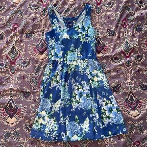 Jessica Simpson blue floral dress